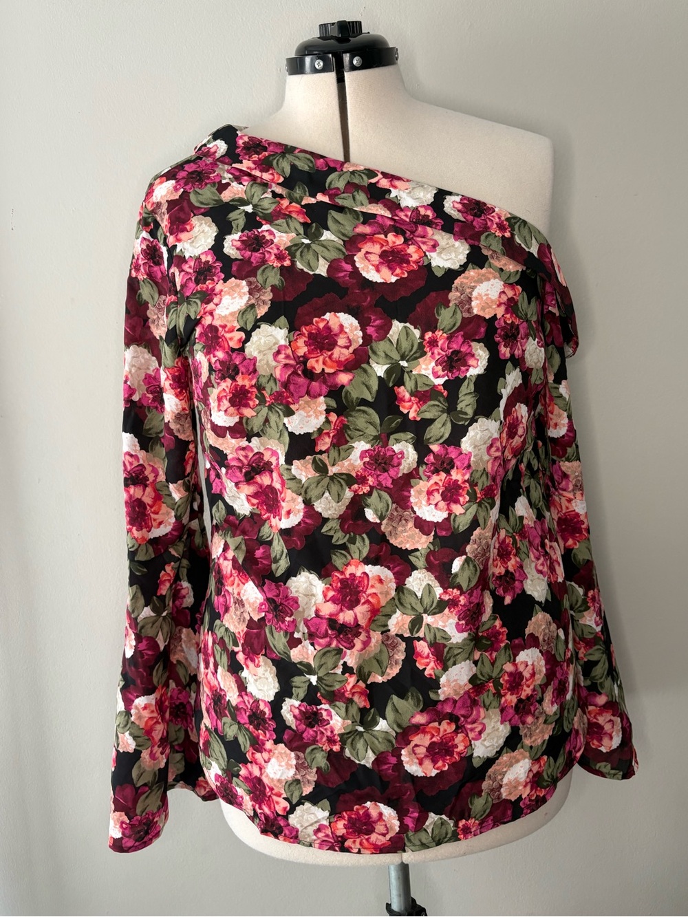 Banana Republic Off-Shoulder Floral Sweatshirt - Black, Pink & Green